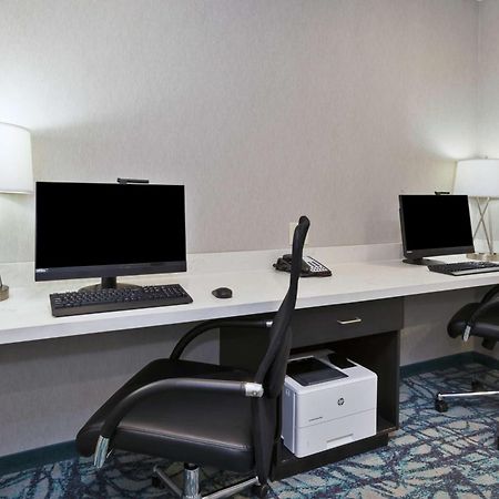 Hampton Inn Sedalia Bagian luar foto