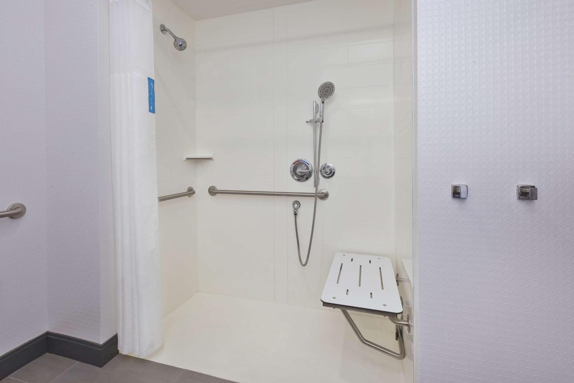 Hampton Inn Sedalia Bagian luar foto