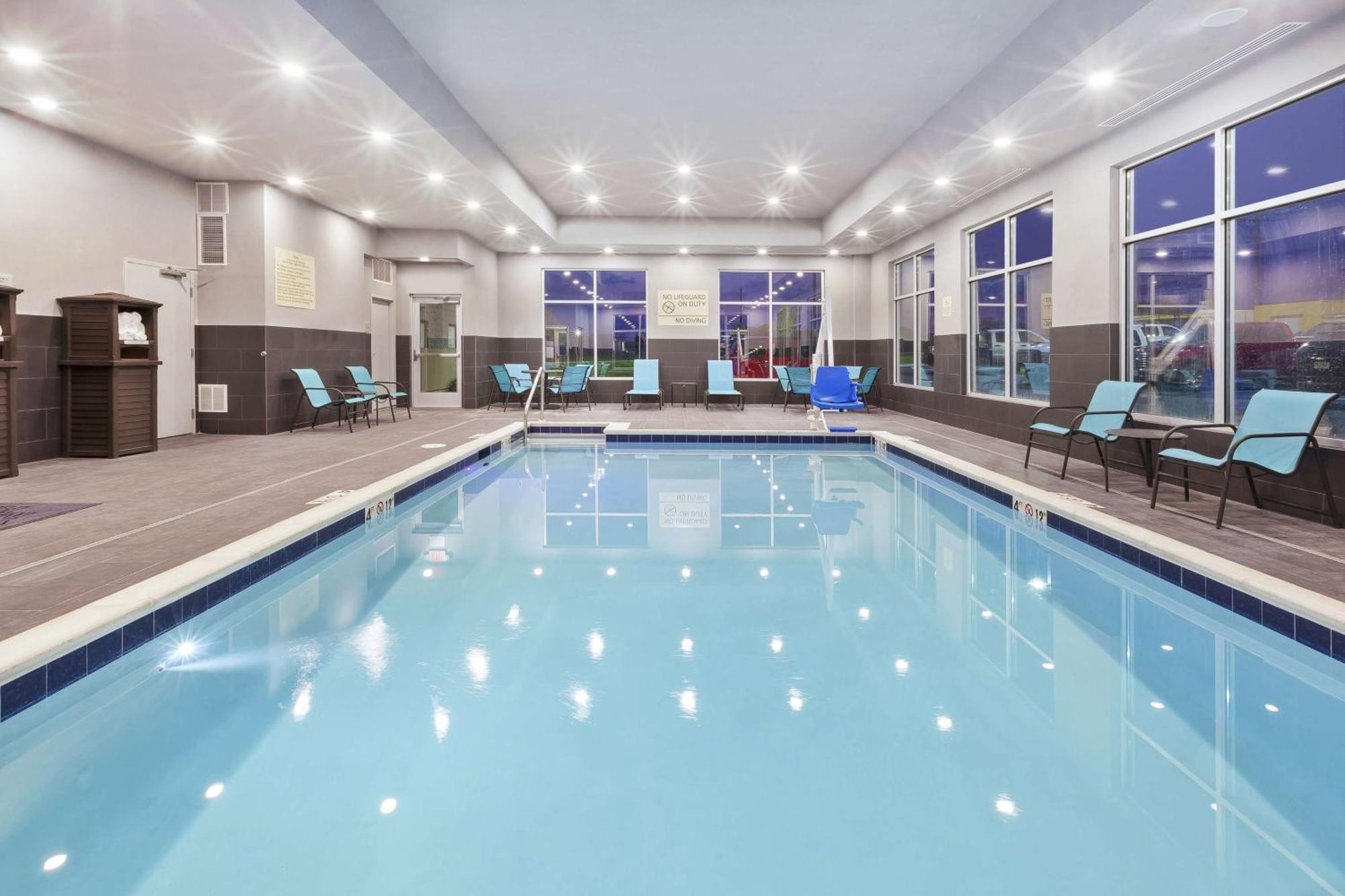 Hampton Inn Sedalia Bagian luar foto