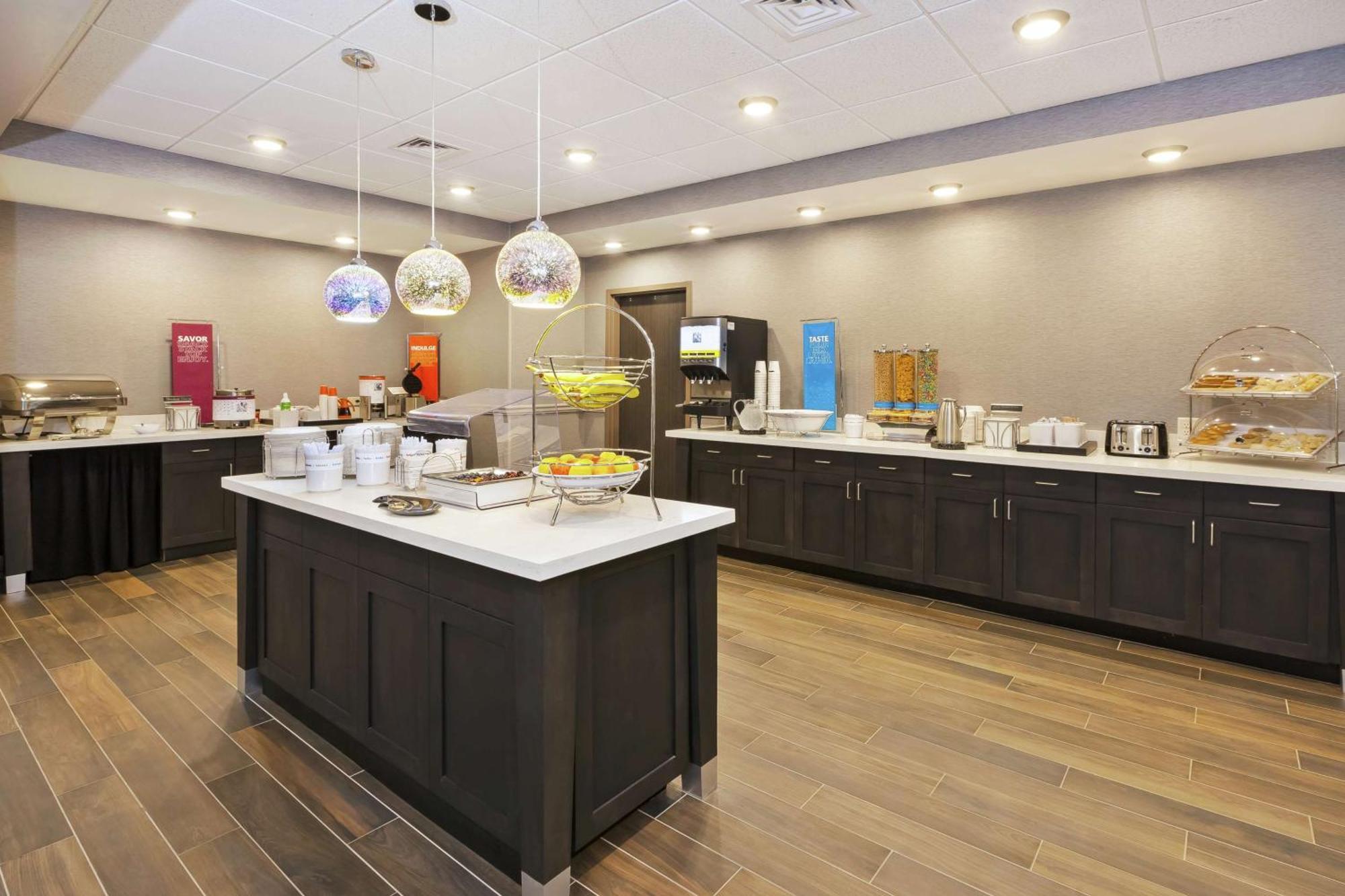 Hampton Inn Sedalia Bagian luar foto